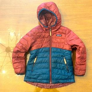 Patagonia Girls Reversible Down Sweater Hoody (Puffy Coat)